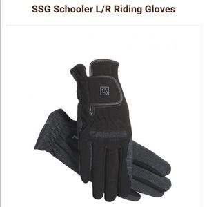 Girls riding gloves